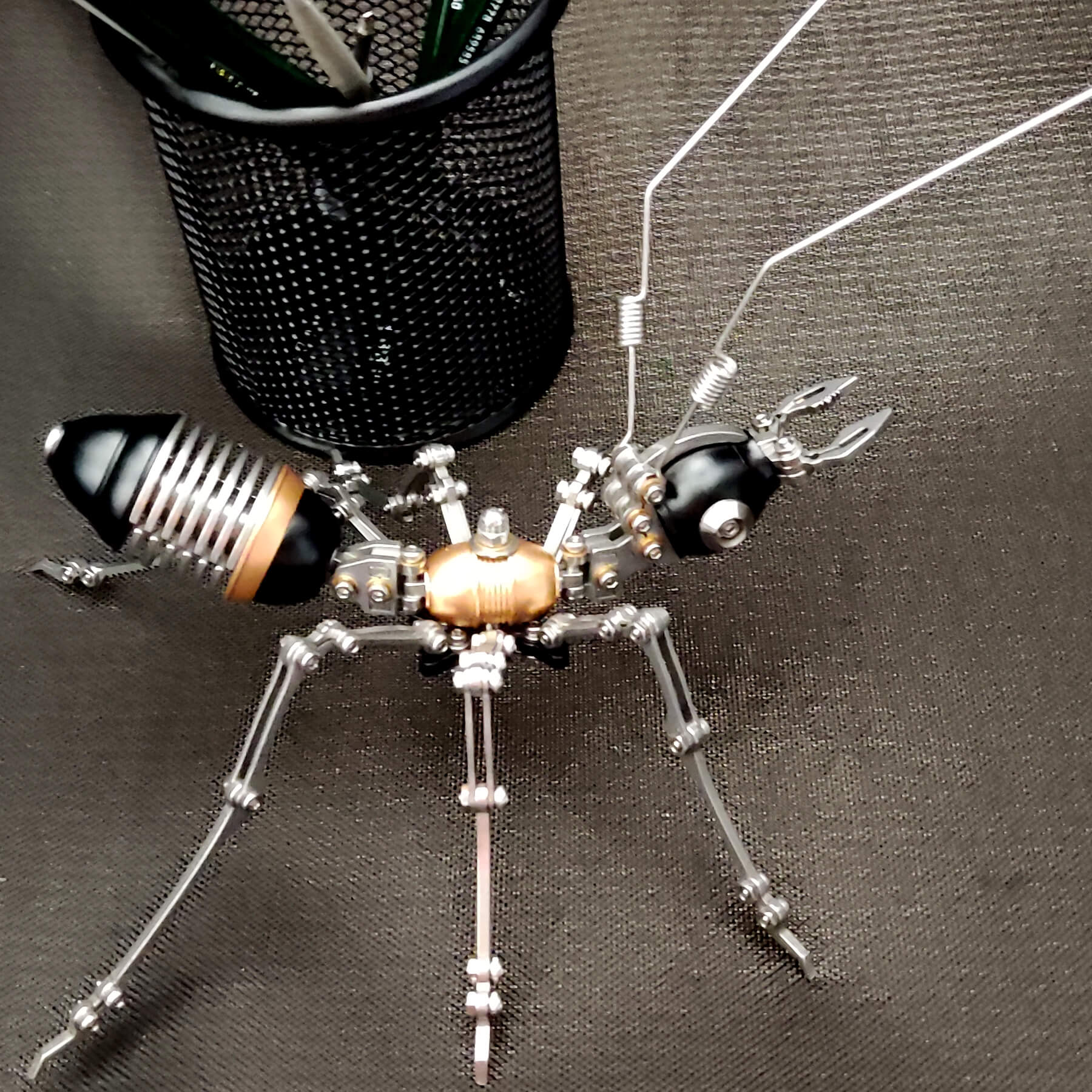 Ant Metal 3D Mechanical Puzzle Model Colorful Kit - Image 2